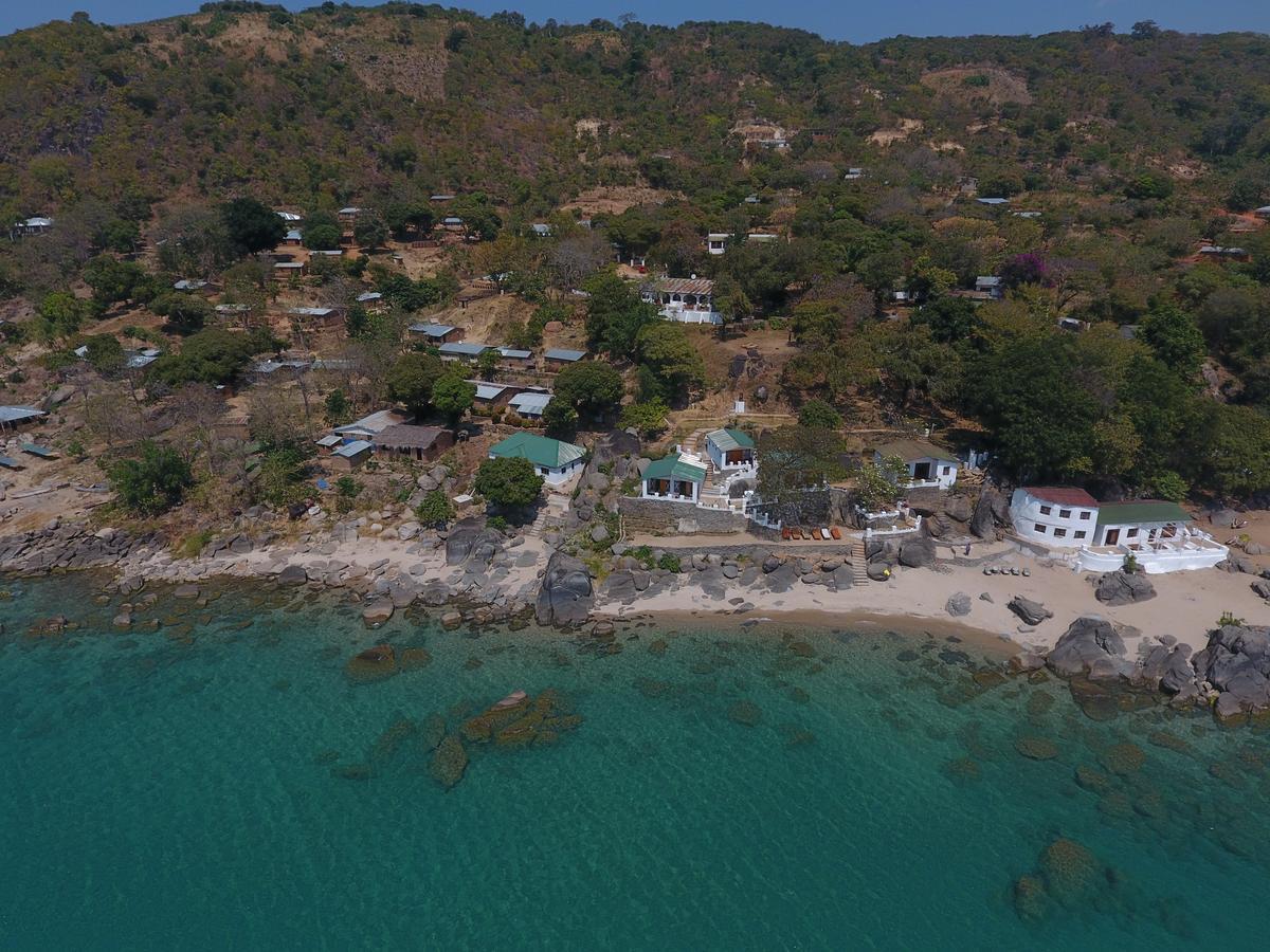 Njaya Lodge Nkhata Bay Exterior photo