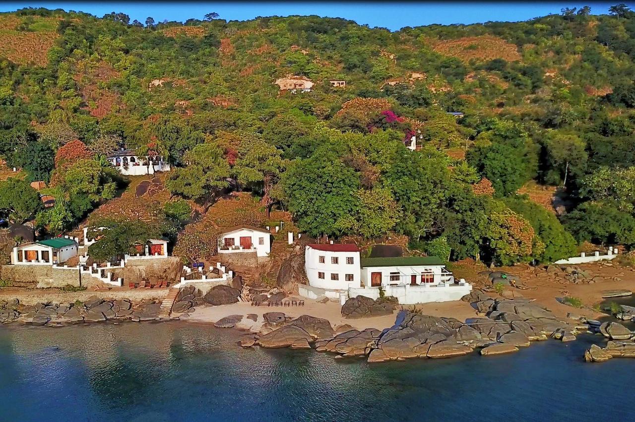 Njaya Lodge Nkhata Bay Exterior photo