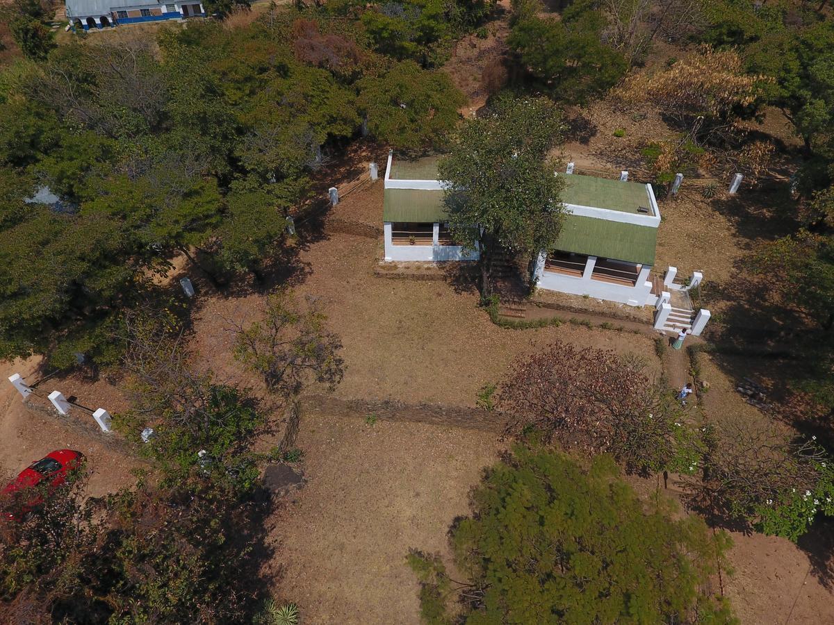 Njaya Lodge Nkhata Bay Exterior photo