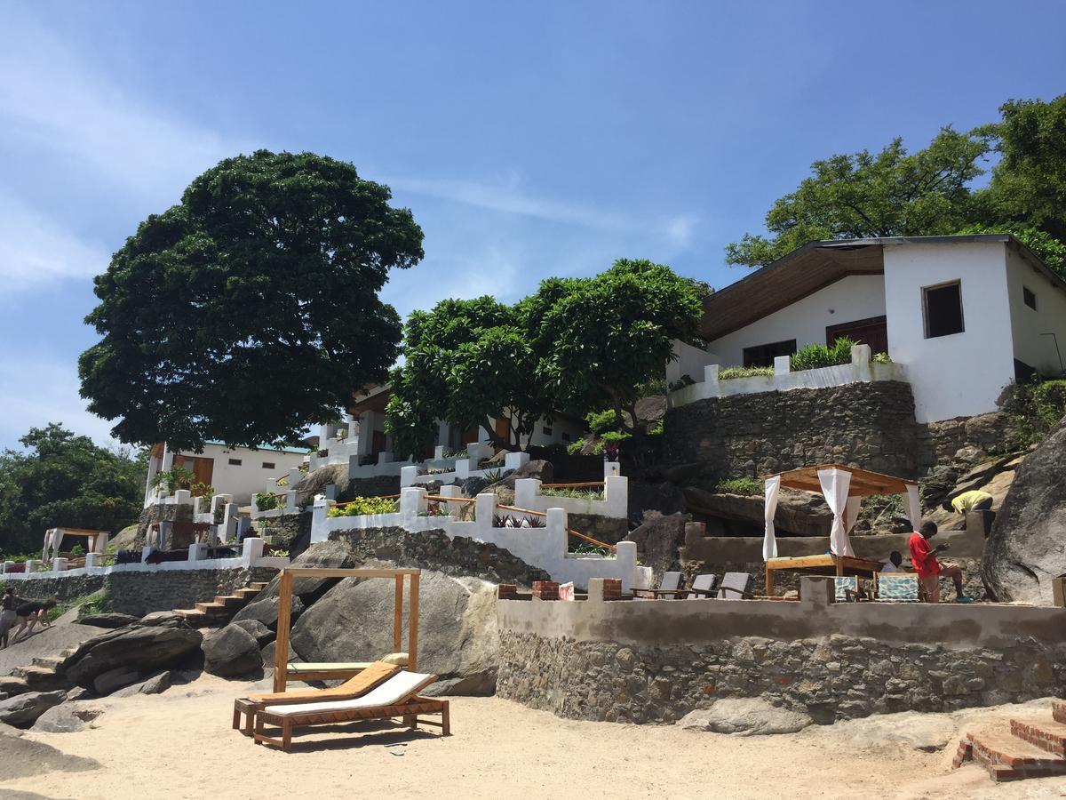 Njaya Lodge Nkhata Bay Exterior photo