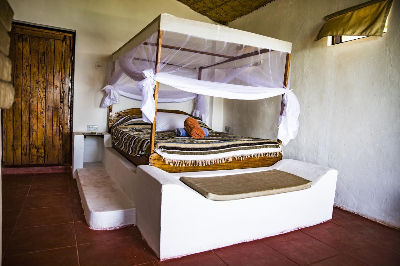 Njaya Lodge Nkhata Bay Exterior photo