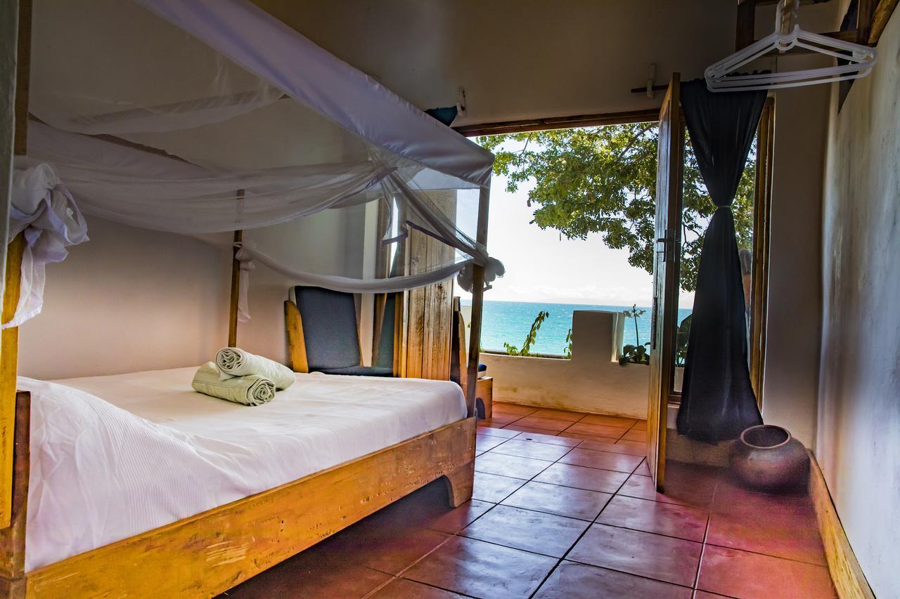 Njaya Lodge Nkhata Bay Exterior photo