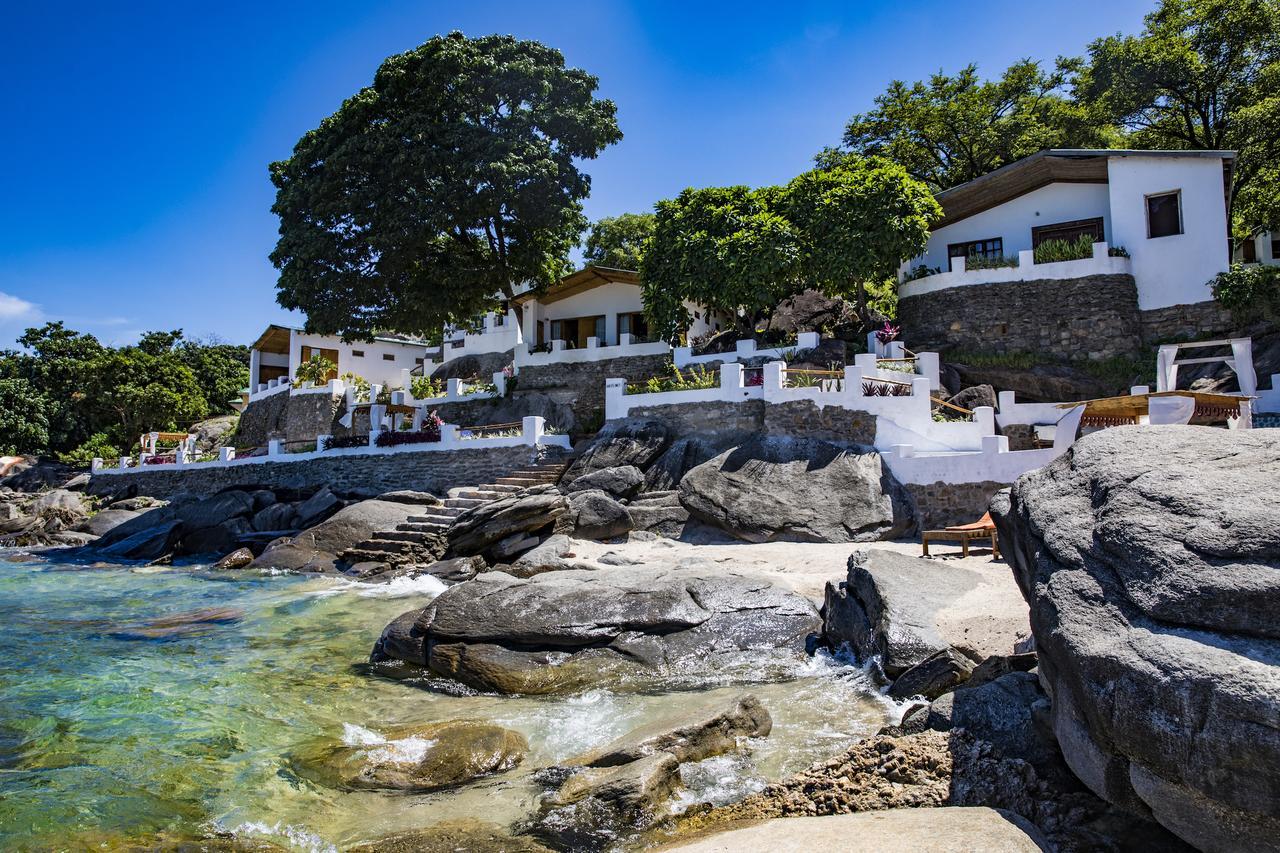 Njaya Lodge Nkhata Bay Exterior photo